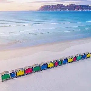 cape-capsules.hotels-capetown.com/