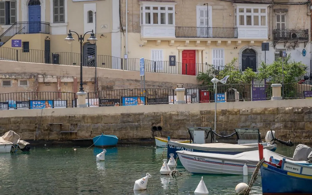 The Rose Hostel San Giuliano